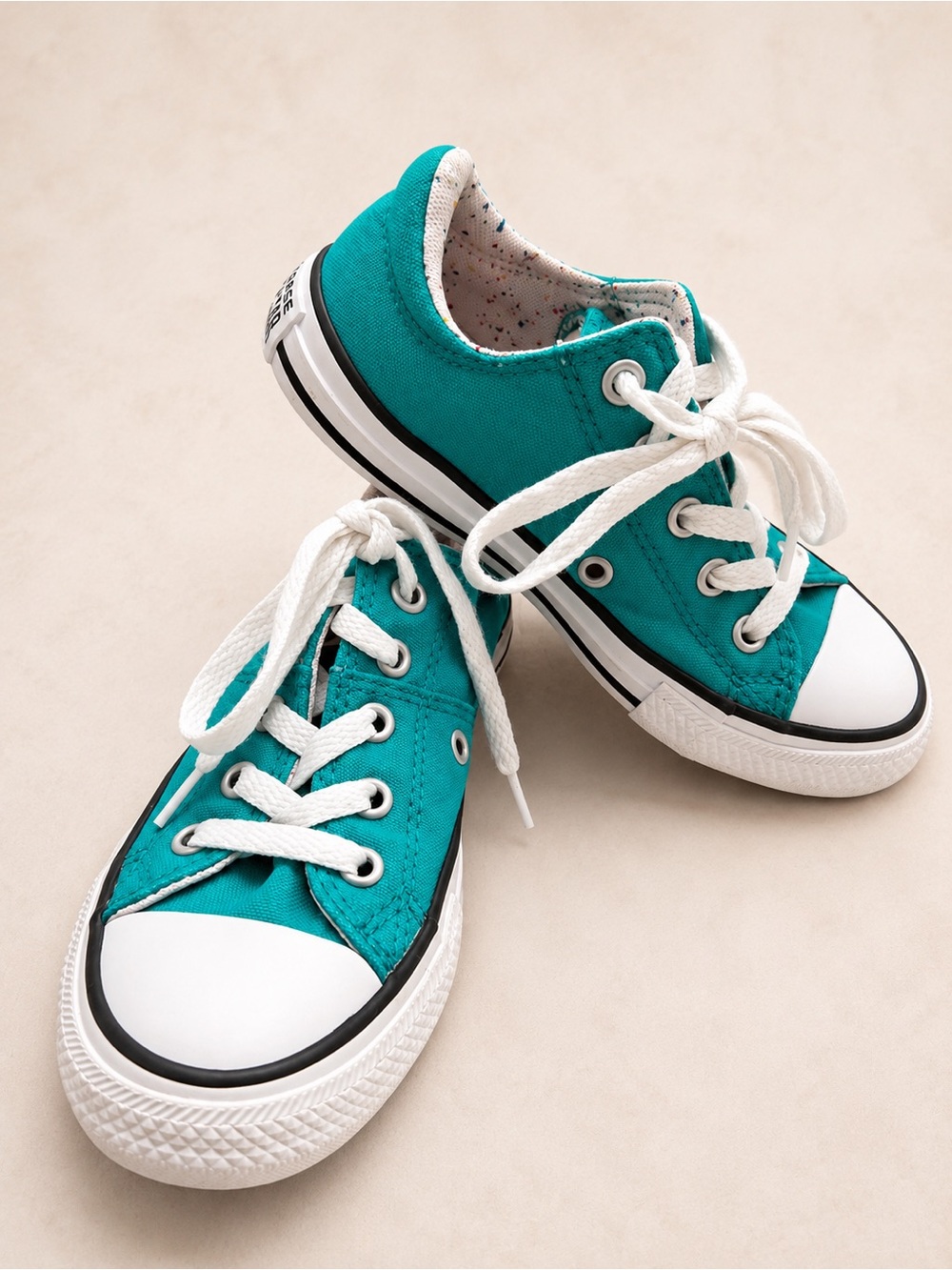 Converse All Star Kids Aqua & White Canvas Sneakers with Black Trim / Size 12